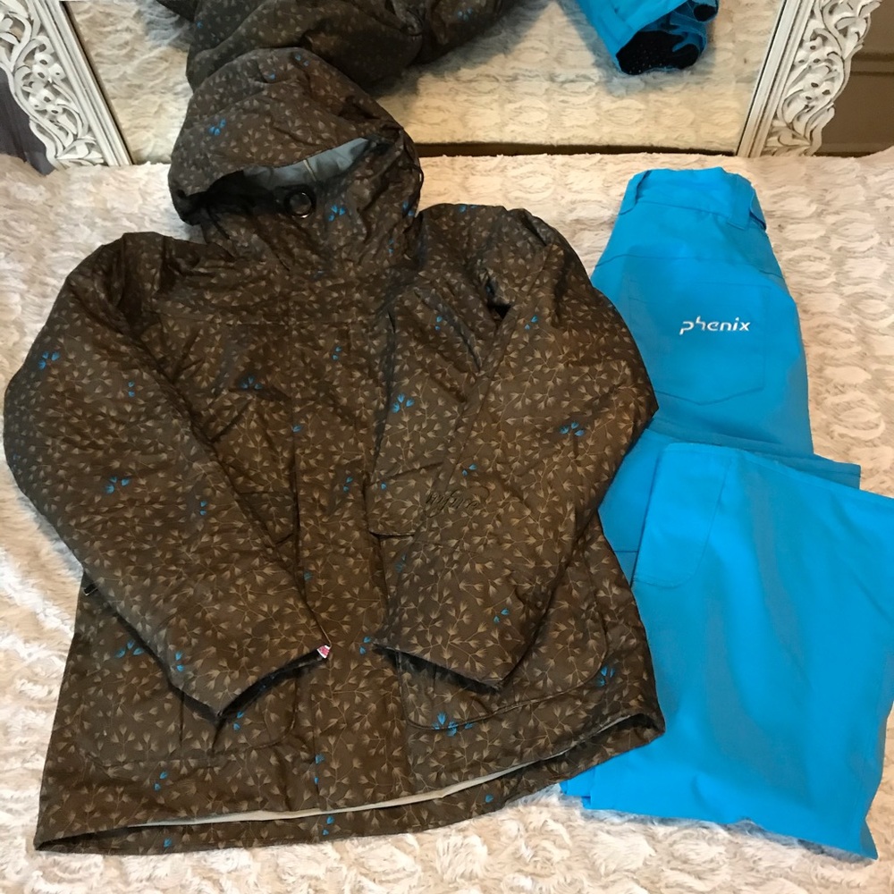 2pc ski outfit! Bonfire jacket + Phenix snow pants